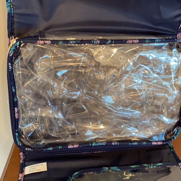 Sophia Joy Cosmetics Valet - Picture 5 of 8